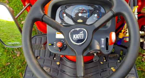 Understanding Kioti Tractor Warning Lights